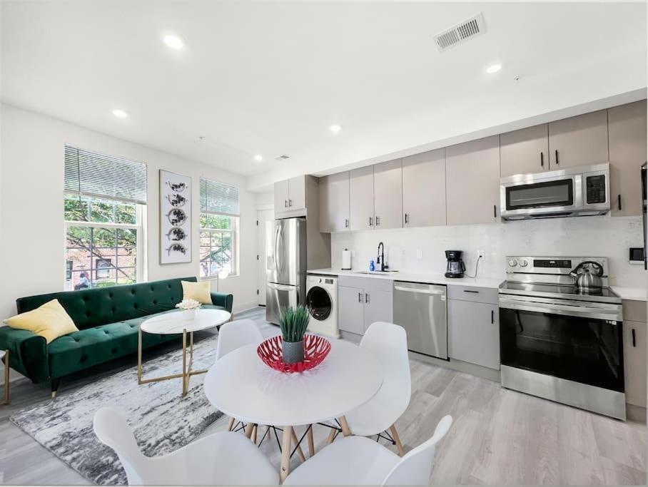 Classy Capitol Hill Apt, Steps From Dc Attraction Washington Esterno foto