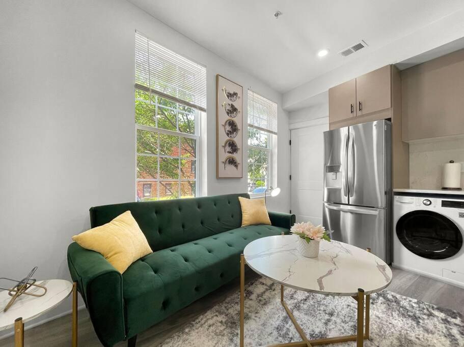 Classy Capitol Hill Apt, Steps From Dc Attraction Washington Esterno foto
